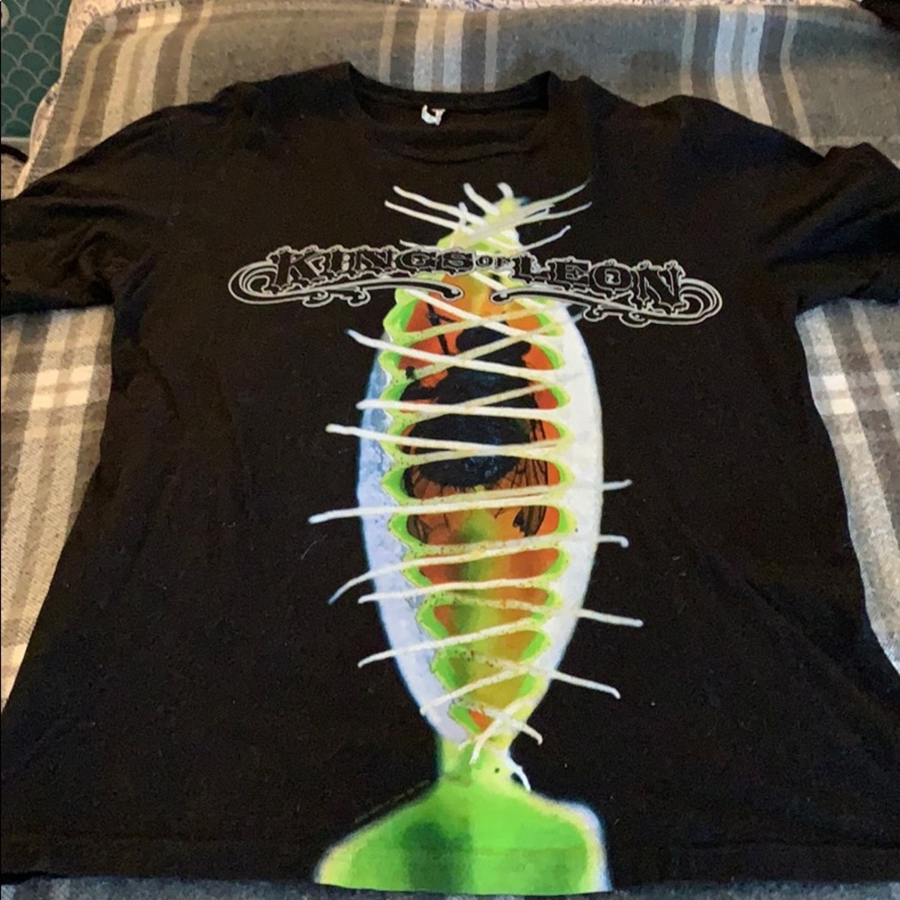 King’s of Leon tour shirt